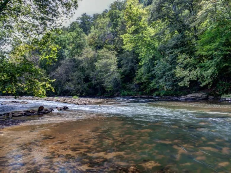Chestatee River — hiking near Dahlonega Georgia